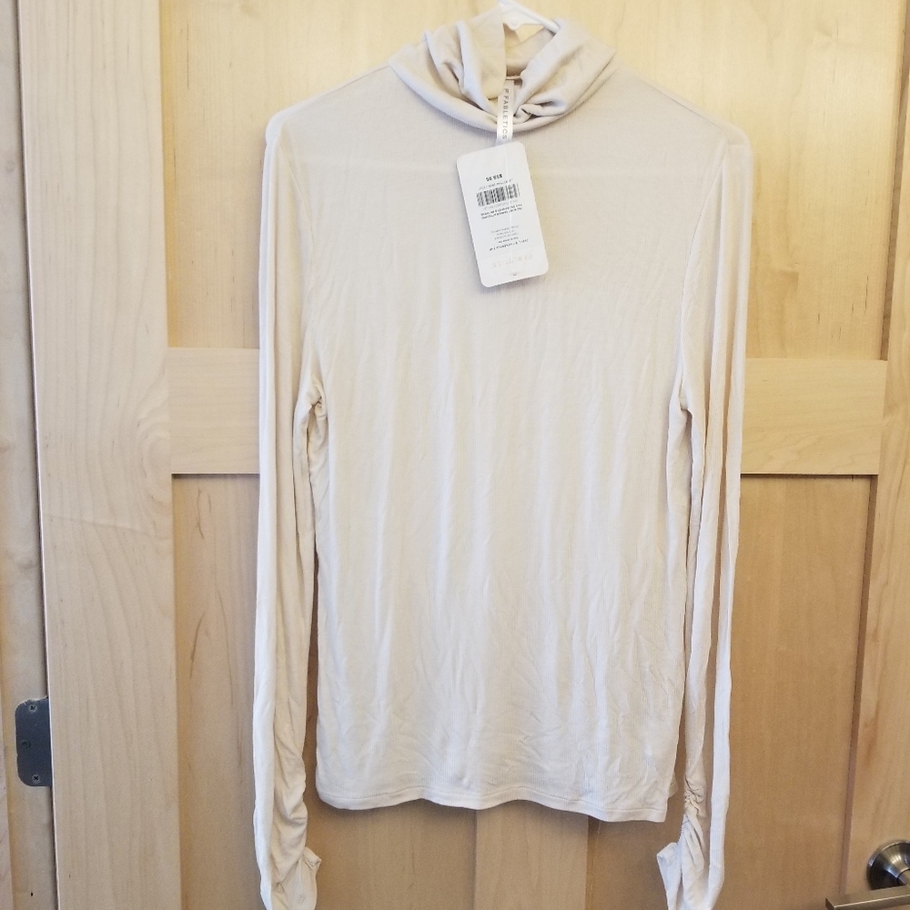 Fabletics Turtle Neck Long Sleeve shirt